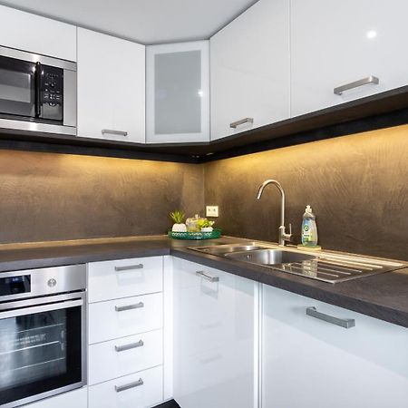 Hypercentre: Apartment Near Station With Parking Lille Exterior photo